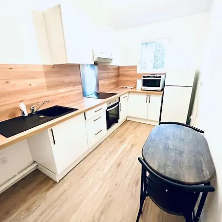 Apartment Nice 1 Bedroom In