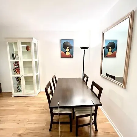 Nice 1 Bedroom In Apartment Chantilly